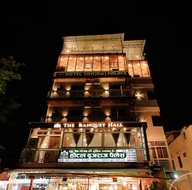 hotel-vrajraj-palace